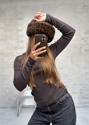 Tyra hat Dark Leo Boii Studios 